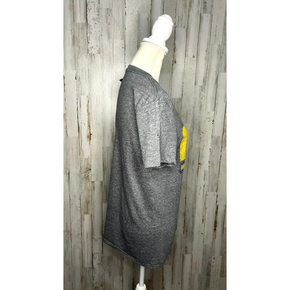 NWT NHL Nashville‎ Predators Men's Size Small Graphic Short Sleeve T-Shirt - Picture 3 of 5